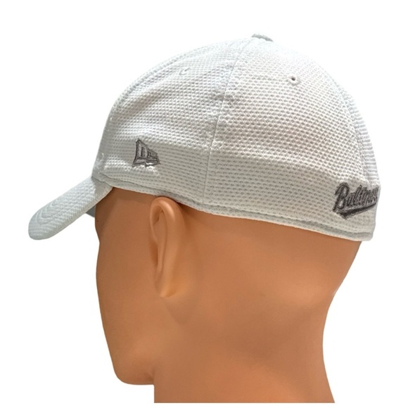 New Era 39Thirty Men’s Baltimore Orioles Hat. White, Silver. Small/Medium - Picture 2 of 7